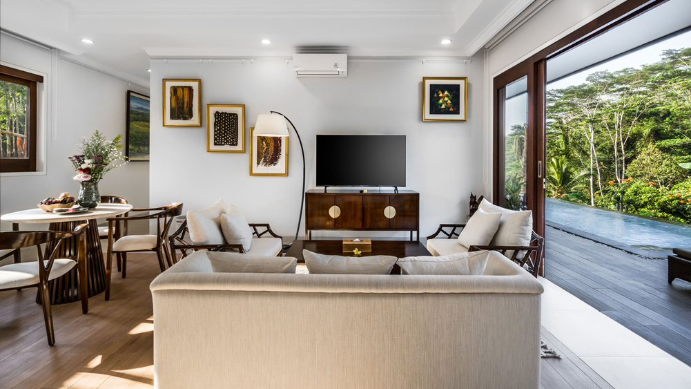 Pala Ubud - Villa Seraya A - Cosy modern classic interior living spaces